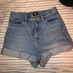 ✰ urban outfitters bdg high rise mom shorts ✰